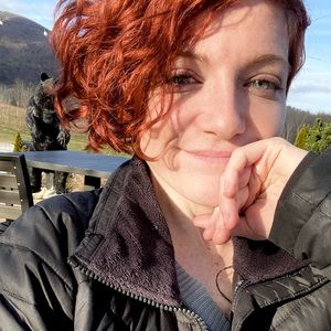 Meet your Posher, Casey